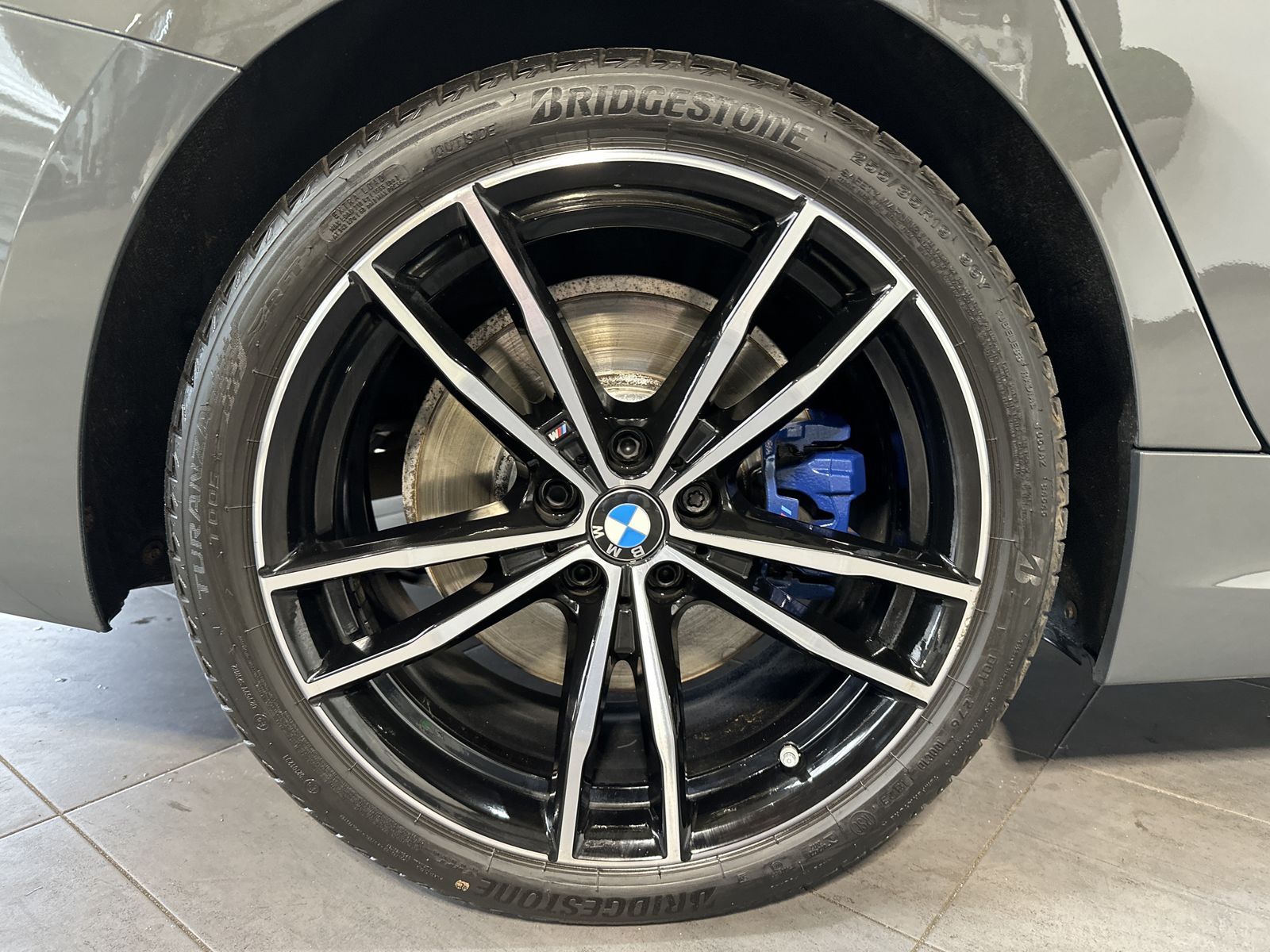 Fahrzeugabbildung BMW M340d Touring xDrive NAV+LASER+PANO+360°+HEAD-UP