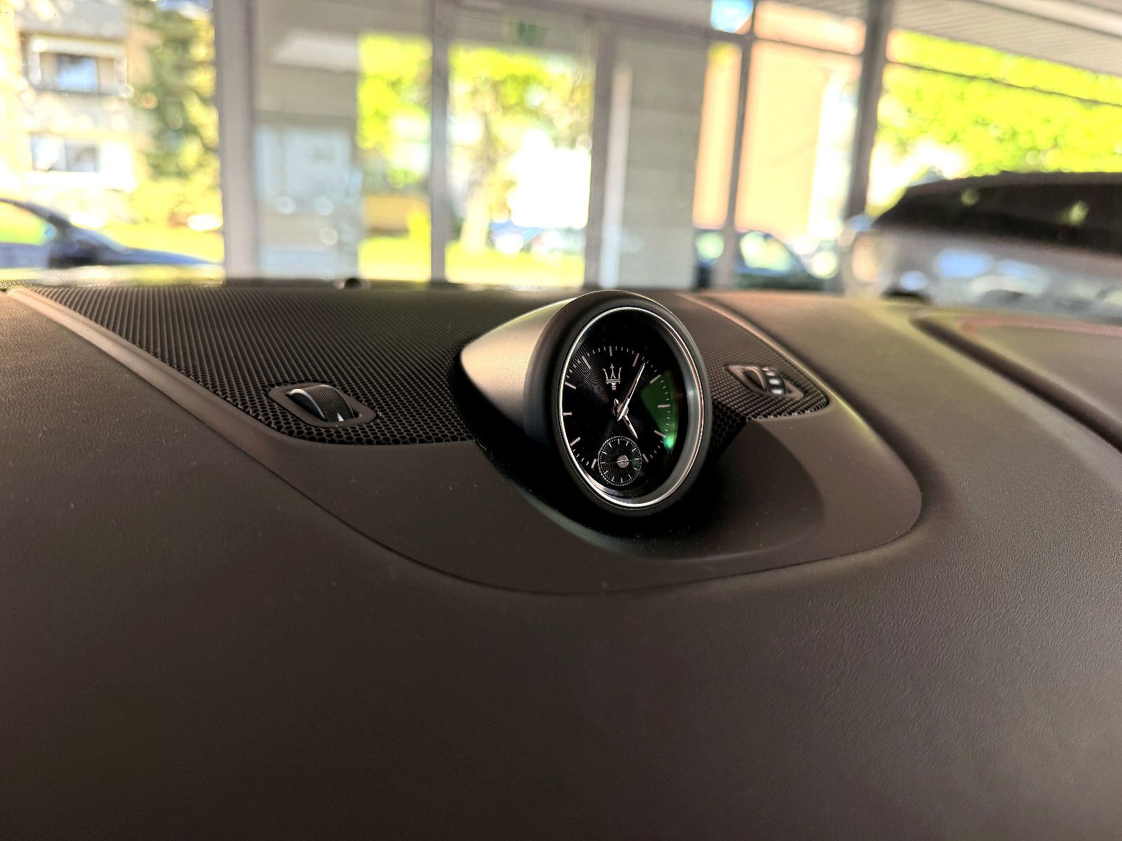 Fahrzeugabbildung Maserati Levante S/CARBON/HARMAN-KARDON/KAMERA/BRD