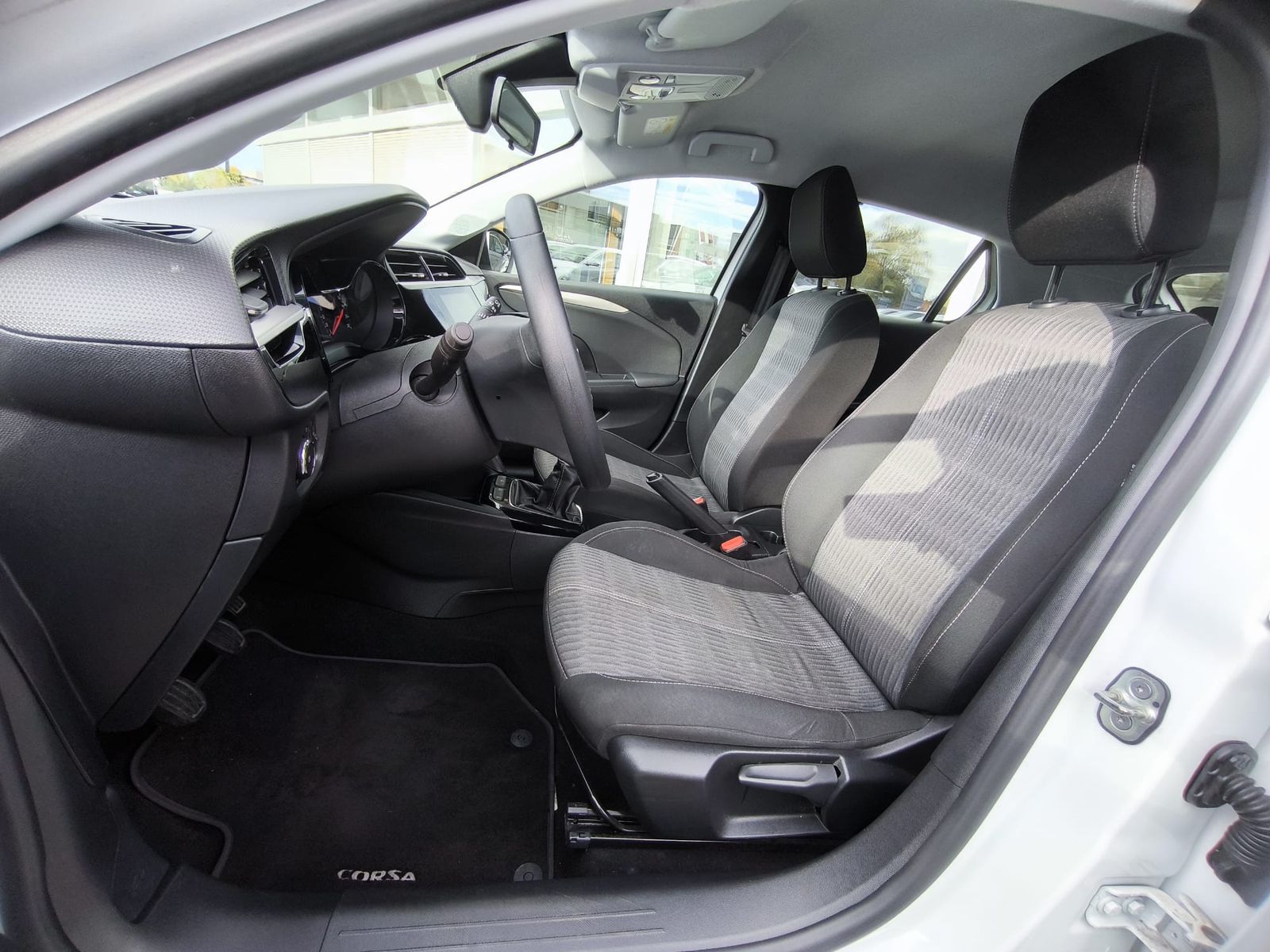 Fahrzeugabbildung Opel Corsa Edit 5TÜR+NAV+SHZ+KLIMA+KAMER+TEMP+MFL+DAB