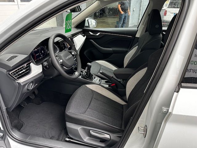 Kamiq Selection 1.0TSI 116 PS 5J GAR,CARPLAY;LED