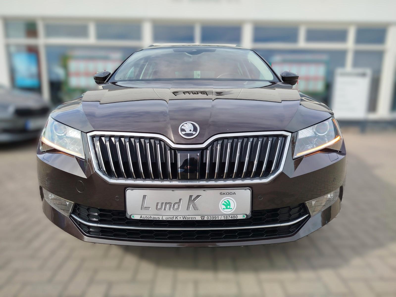 Skoda Superb Combi Style