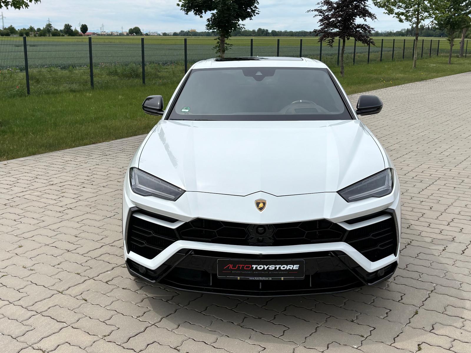 Lamborghini Urus MY2022, Pano, B&O, HUD, Akrapovic, Massage