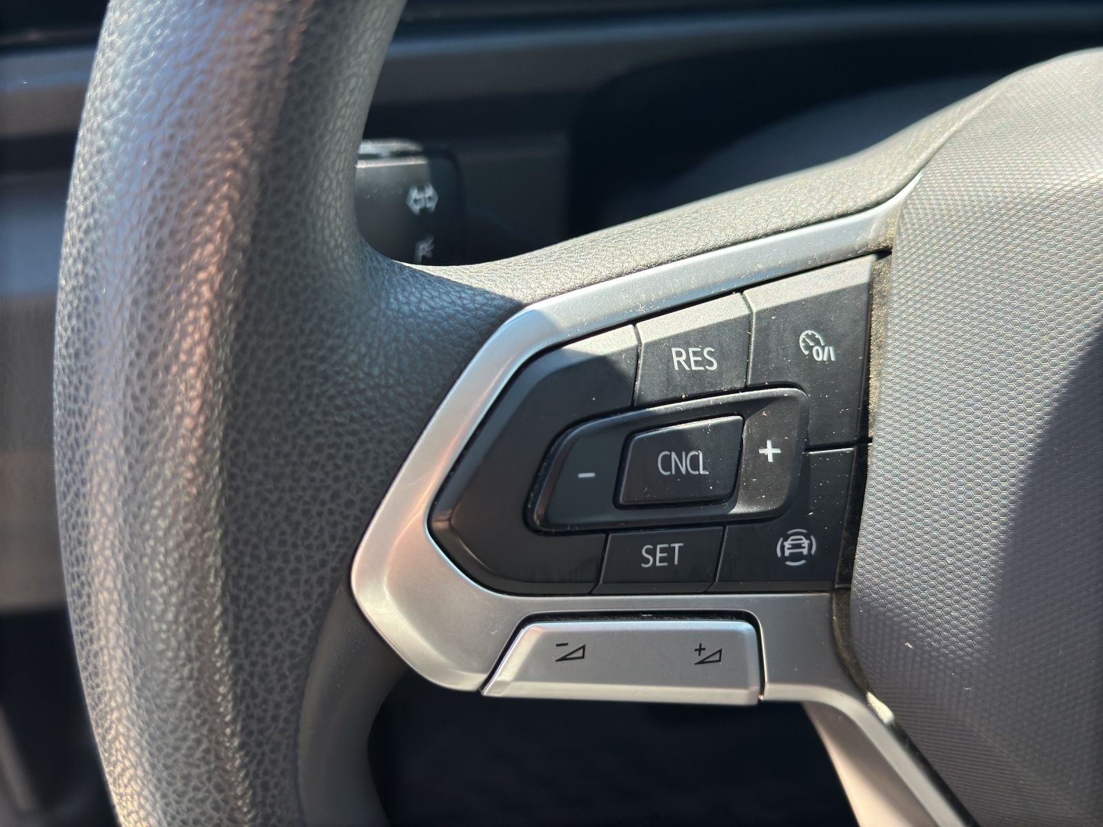 Fahrzeugabbildung Volkswagen Caddy Kasten TDI AHK KLIMA DAB+ Bluetooth