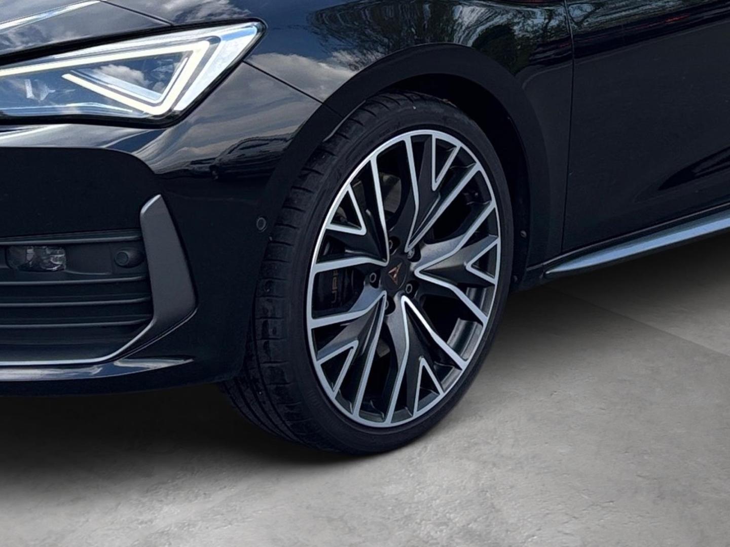 Cupra Leon Sportstourer VZ 2.0 TSI Matrix AHK Kamera F, миниатюра 8