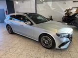 Mercedes-Benz E 300 T e AMG Line NAVI/LED/PSD/AHK/DISTR/MEMORY - Mercedes-Benz E 300 Jahreswagen
