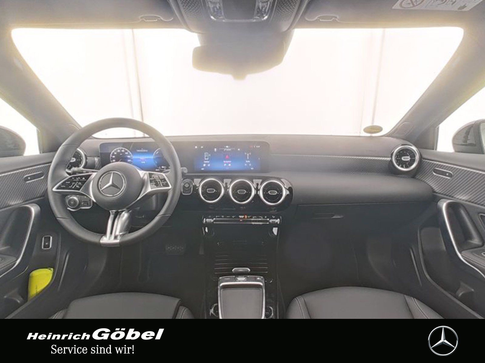 Fahrzeugabbildung Mercedes-Benz A 250 e PROGRESSIVE+NIGHT+TOTWINKEL+CARPLAY+LED