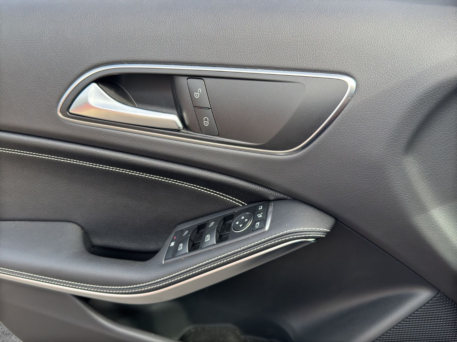 Fahrzeugabbildung Mercedes-Benz A 200 CDI  *Navi*Shz*Klima*Leder*