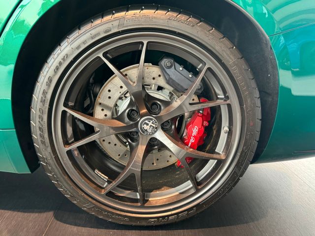 ALFA ROMEO Giulia Quadrifoglio harman/kardon KarbonPaket