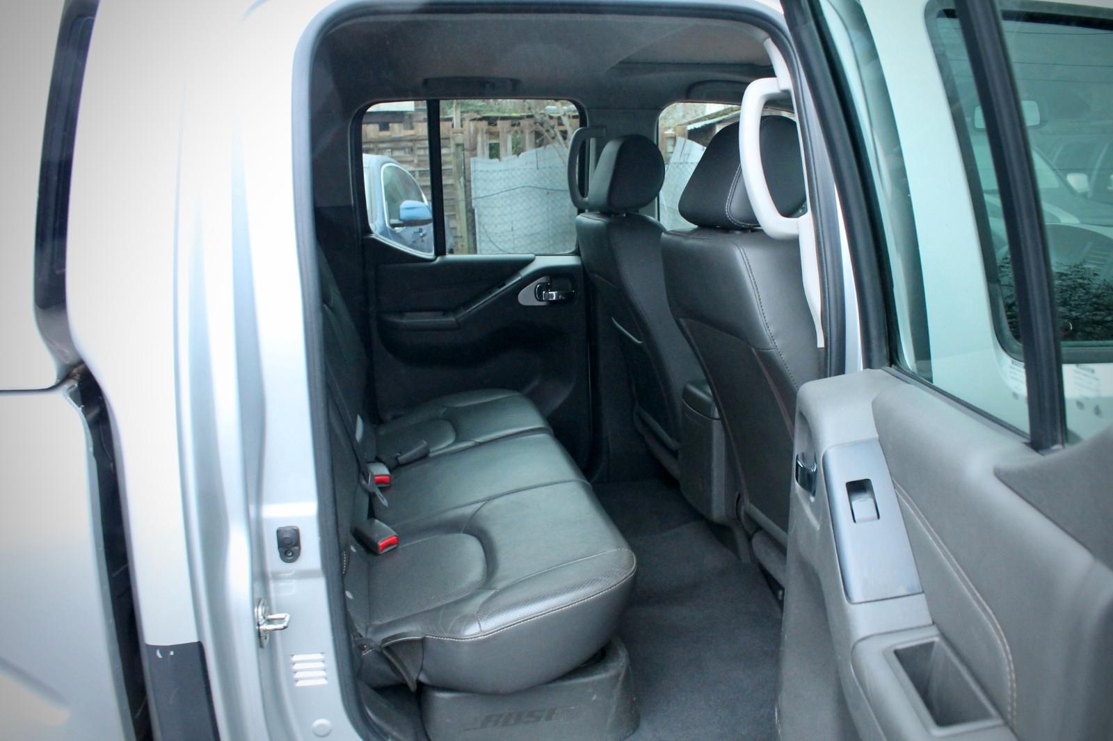 Nissan Navara 3.0 V6 dCi 231 ch BVA 4x4 – 2014