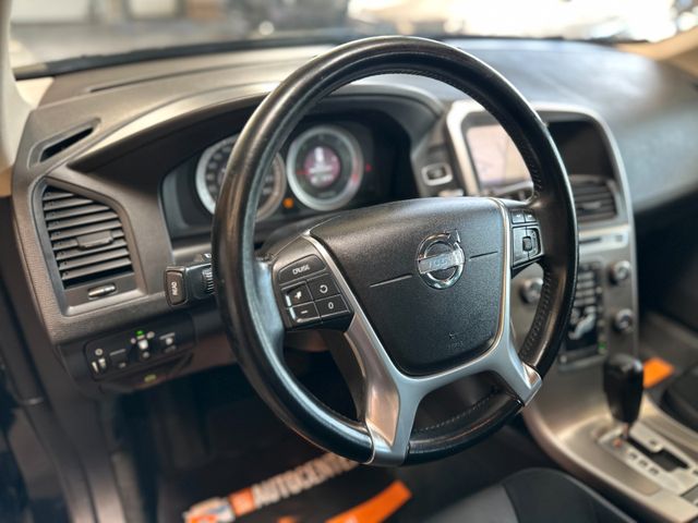 Volvo XC60 Momentum AWD *Xenon*Leder*
