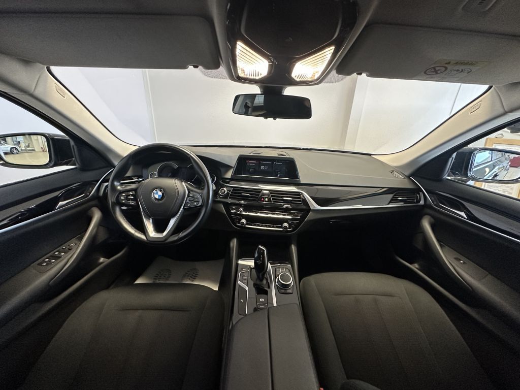 Fahrzeugabbildung BMW 520d Touring Aut.+Assistenz-P.+Carplay+1. Hand+