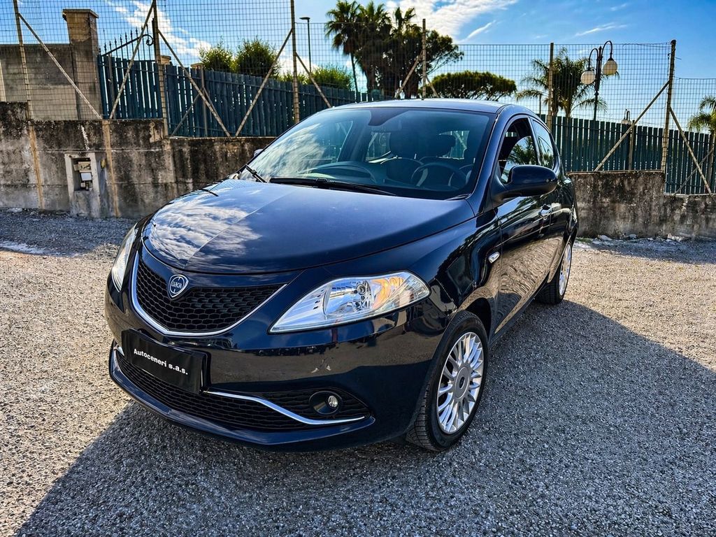 Image of Lancia Ypsilon