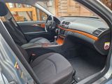 Mercedes-Benz E 200 KOMPRESSOR CLASSIC Classic - Mercedes-Benz: C Class Kompressor