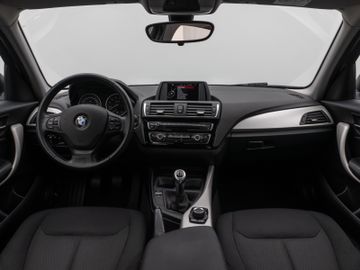 Fahrzeugabbildung BMW 116i Advantage Sitzhzg PDChint. Geschwindigkeit