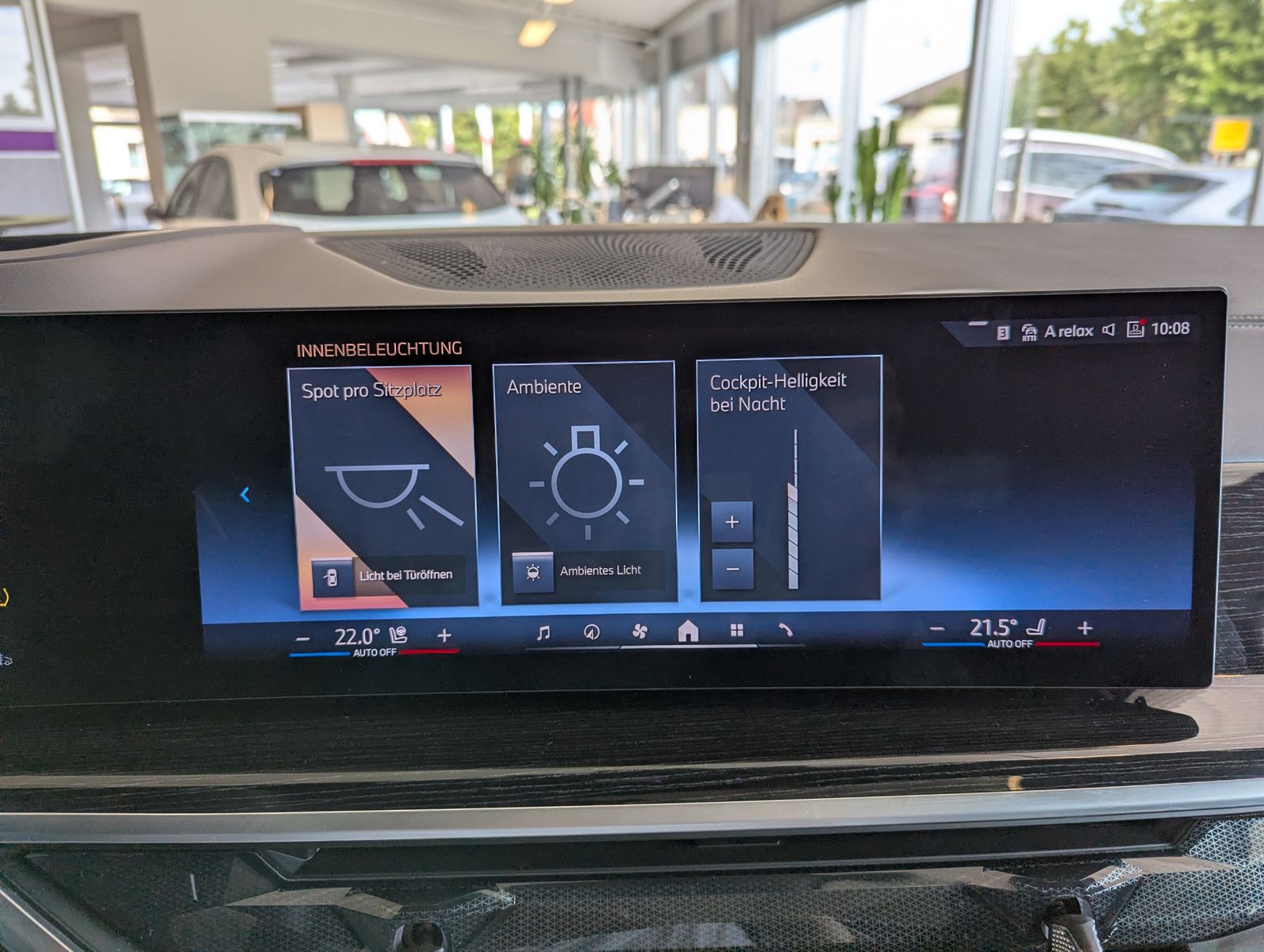 Fahrzeugabbildung BMW X5 40 d xD M-Sport Innov. Travel Merino AHK 21"