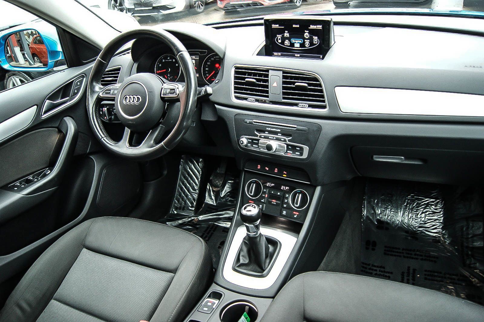 Fahrzeugabbildung Audi Q3 14 TFSI S-LINE PANORAMA LED KAMERA MMI 1.HAND