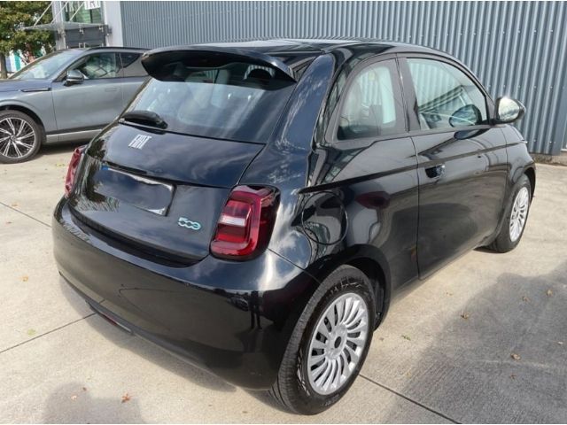 Fiat 500e Action *Radio und Winterpaket *Sitzheizung imagem 3