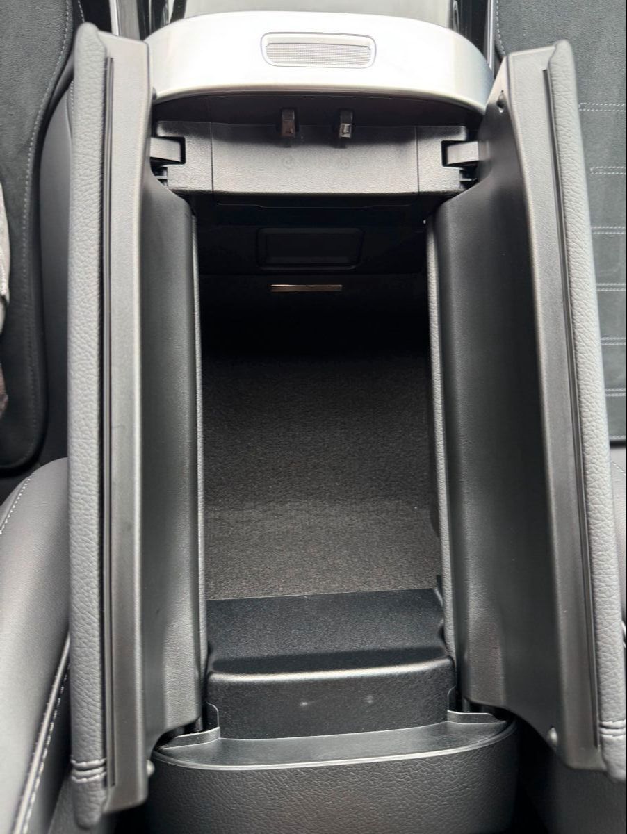 Fahrzeugabbildung Mercedes-Benz C 220 d AMG Distr+Burm+S-Dach+Ambiente
