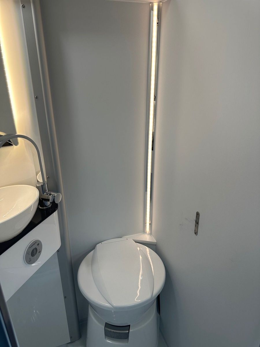 Fahrzeugabbildung Pössl Summit Shine 600 L Citroen 140 PS Markise,AHK,RK