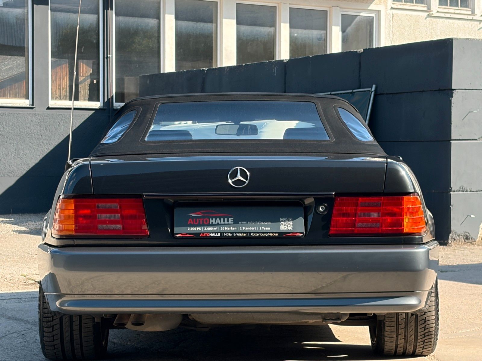 Fahrzeugabbildung Mercedes-Benz SL 320 R129 Cabrio Autom. AMG unfallfrei Note 2