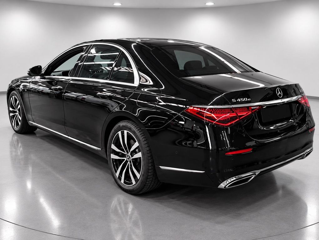 MERCEDES-BENZ S-Class 2024