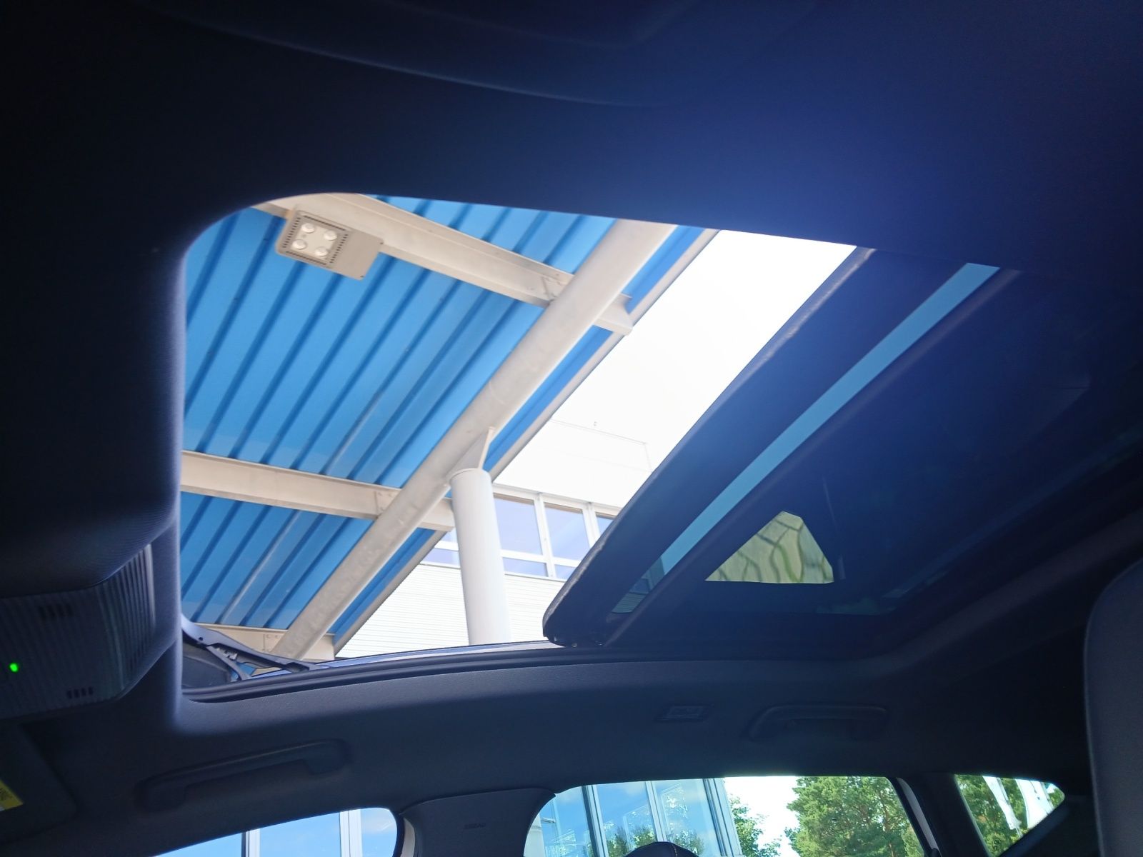 Fahrzeugabbildung CUPRA Formentor VZ DSG 4Drive LED AHK Navi Pano ACC RF