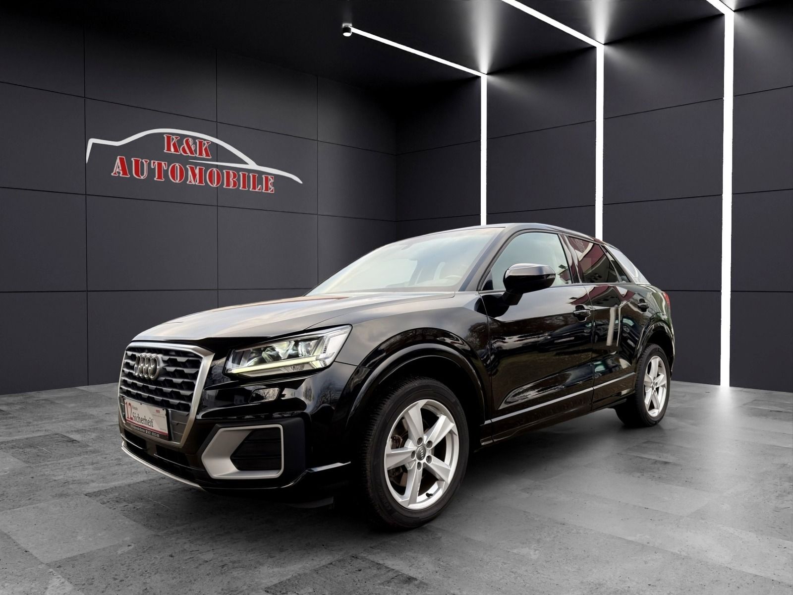 AUDI Q2 30 TFSI Design LEDER/PDC/LED/S-TRONIC/MFL