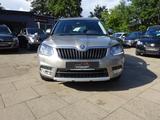 Skoda Yeti Elegance/Klimaautomatic/Navi/RWK/SHZ/Xenon - Skoda Yeti Gebrauchtwagen in Hamburg