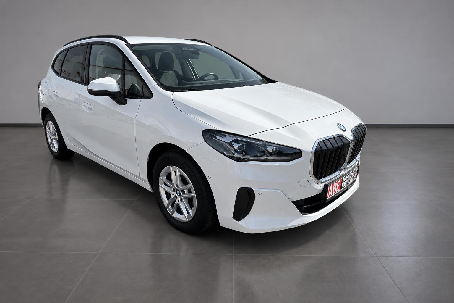 BMW 218 Active Tourer U06 A-LED Kamera PDC Shadow