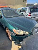 Jaguar XF 2.7D V6 Luxury motore rotto per pezzi  - Jaguar XF: 2.7