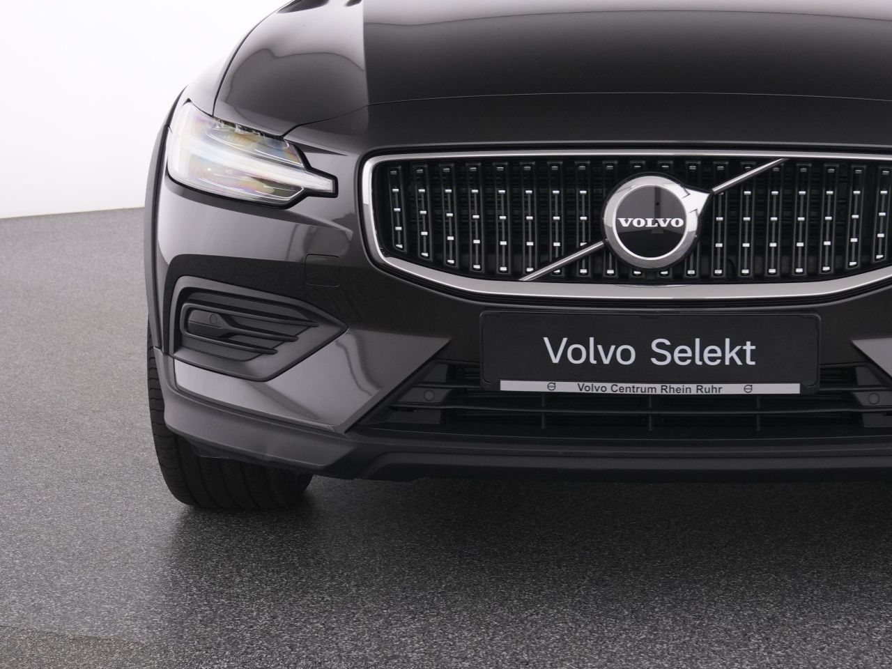 Volvo V60 Cross Country B4 AWD Plus+AHK+MEMRY+DAB+ foto 17