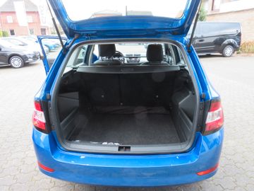 Fahrzeugabbildung SKODA Fabia Combi Ambition NAVI/APP SITZH GJ CLIMATRO.