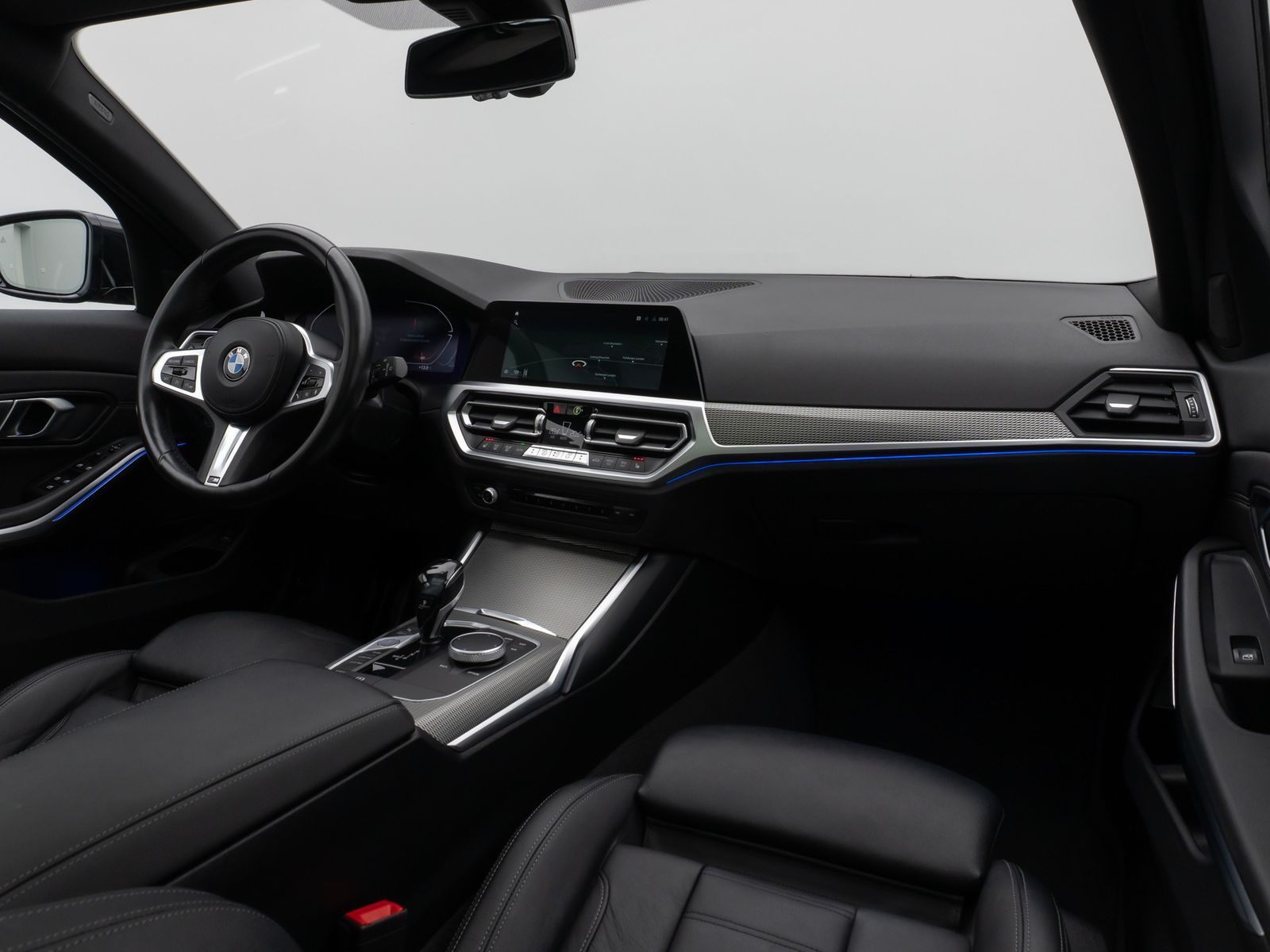 Fahrzeugabbildung BMW 320i M Sport Panorama Kamera Laser HiFi Komfort
