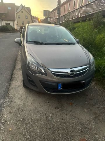 Opel Corsa BJ 2014 Benzin