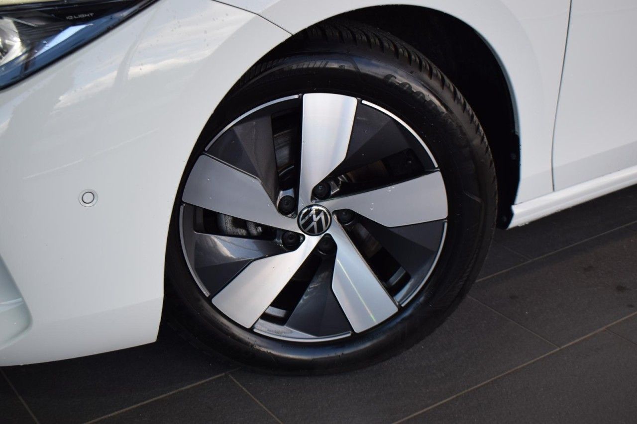 Volkswagen Passat Variant - Bild 18