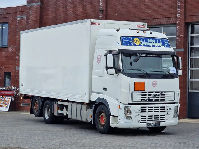 Volvo FH 13.480 Globetrotter XL 6x2 - Box with sidedoo