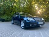 Mercedes-Benz Mersedes c-class W203 220cd Automatik 2.2D... - Mercedes-Benz 220: Cla