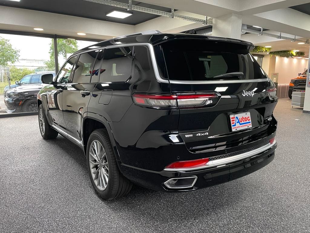 Fahrzeugabbildung Jeep JEEP GRAND CHEROKEE -L- SUMMIT  5.7L-V8