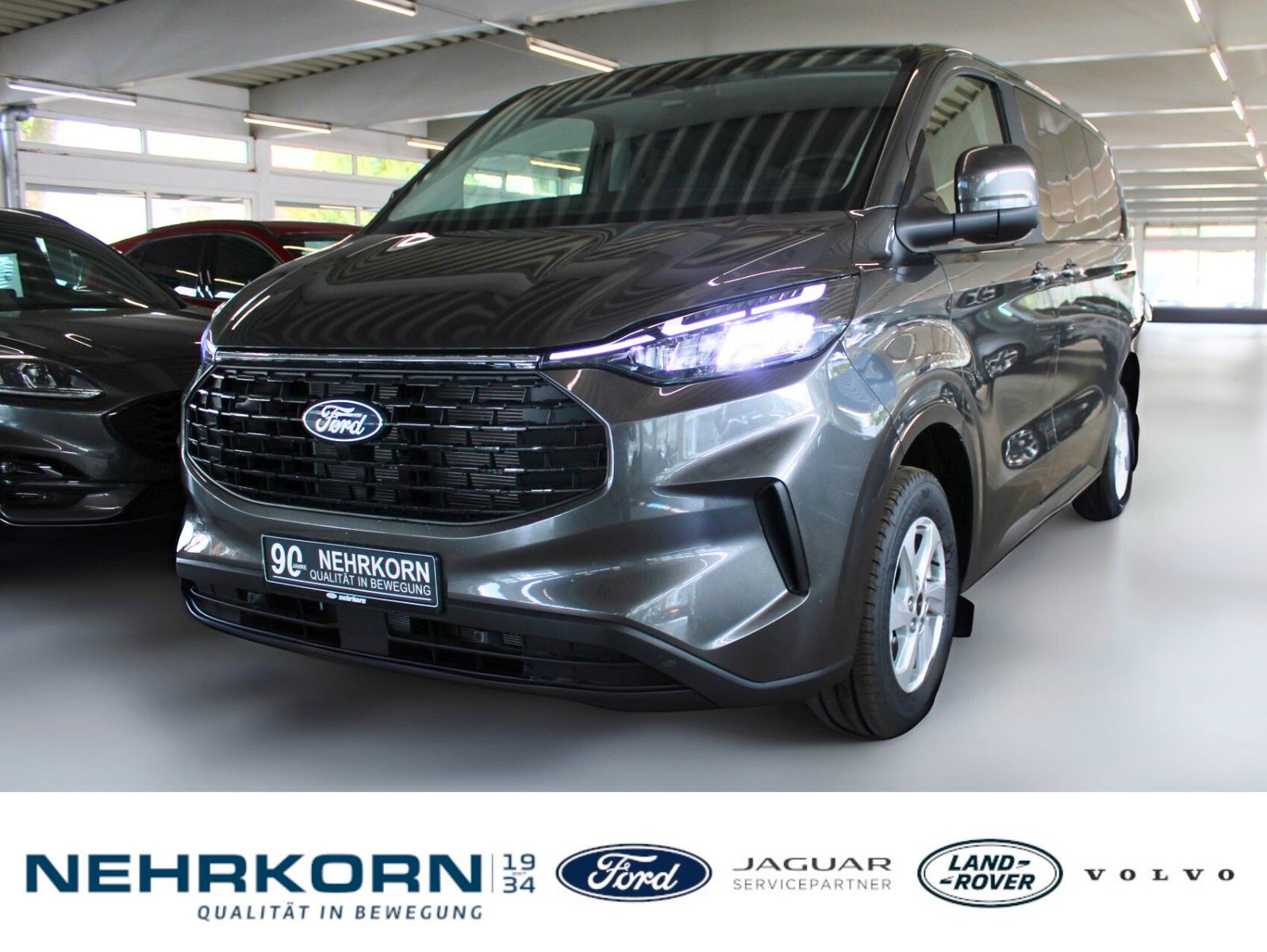 Fahrzeugabbildung Ford Tourneo Custom L1 TREND 8-Sitze LED NAVI CAM uvm