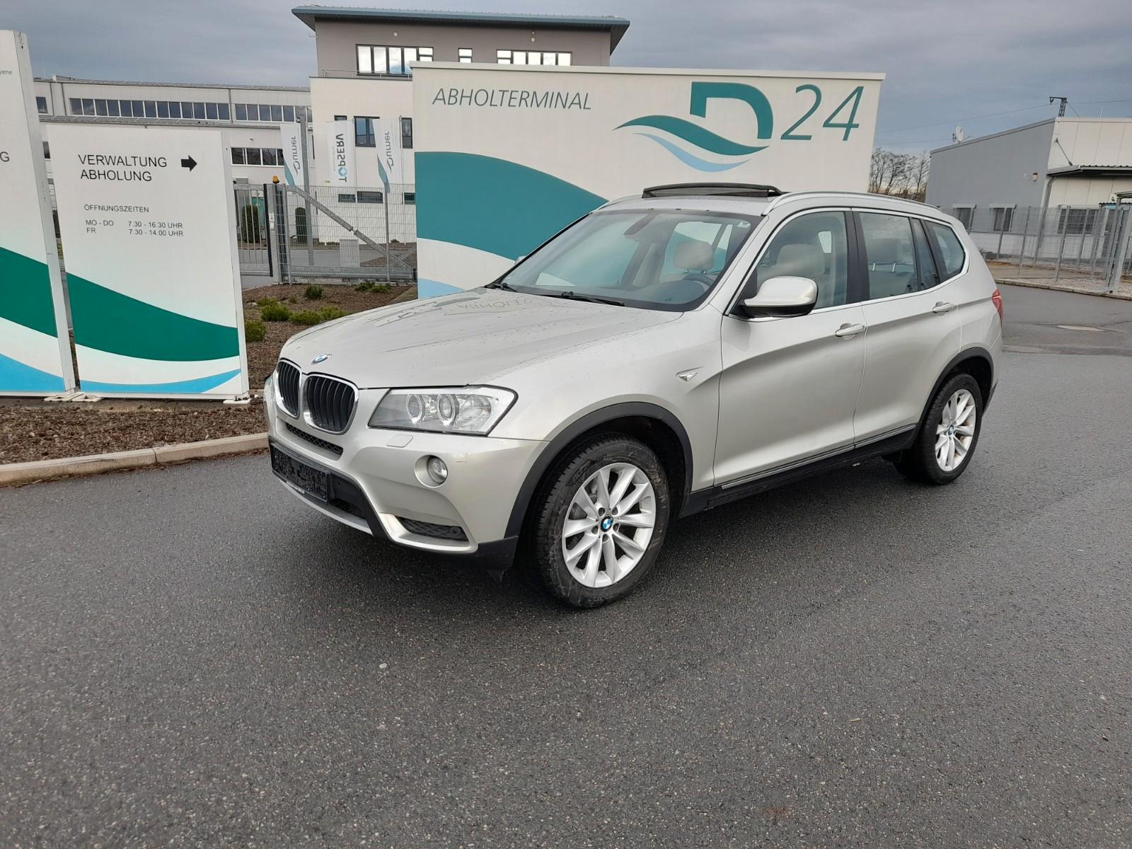 BMW X3 xDrive 20 d Leder*Pano*NaVi*Bi-Xenon*AHK*KeyG