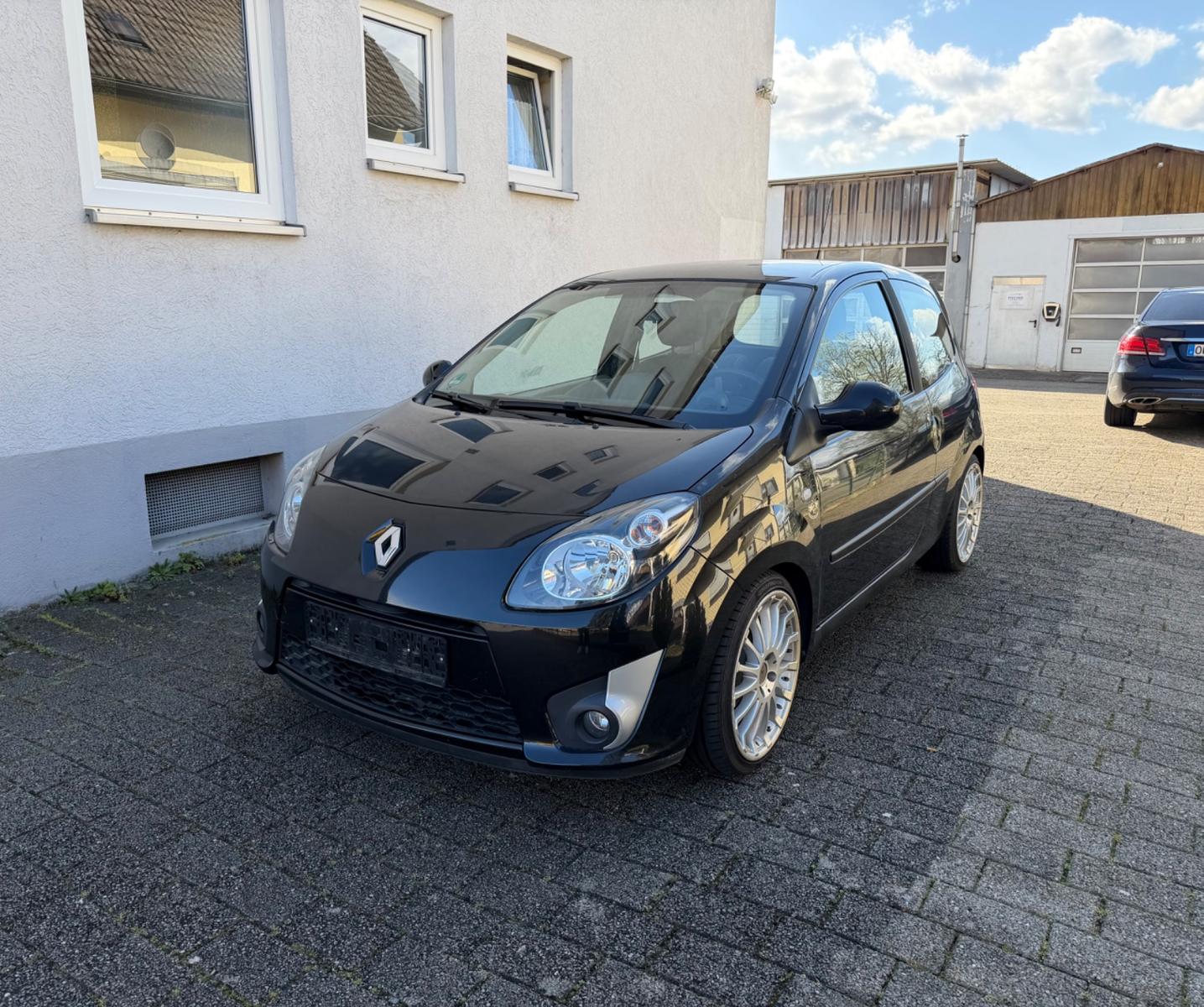 Renault Dynamique *1.HAND*8-FACH BEREIFT*