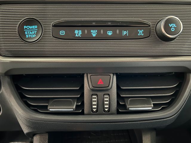 Ford Tourneo Courier Titanium AHK