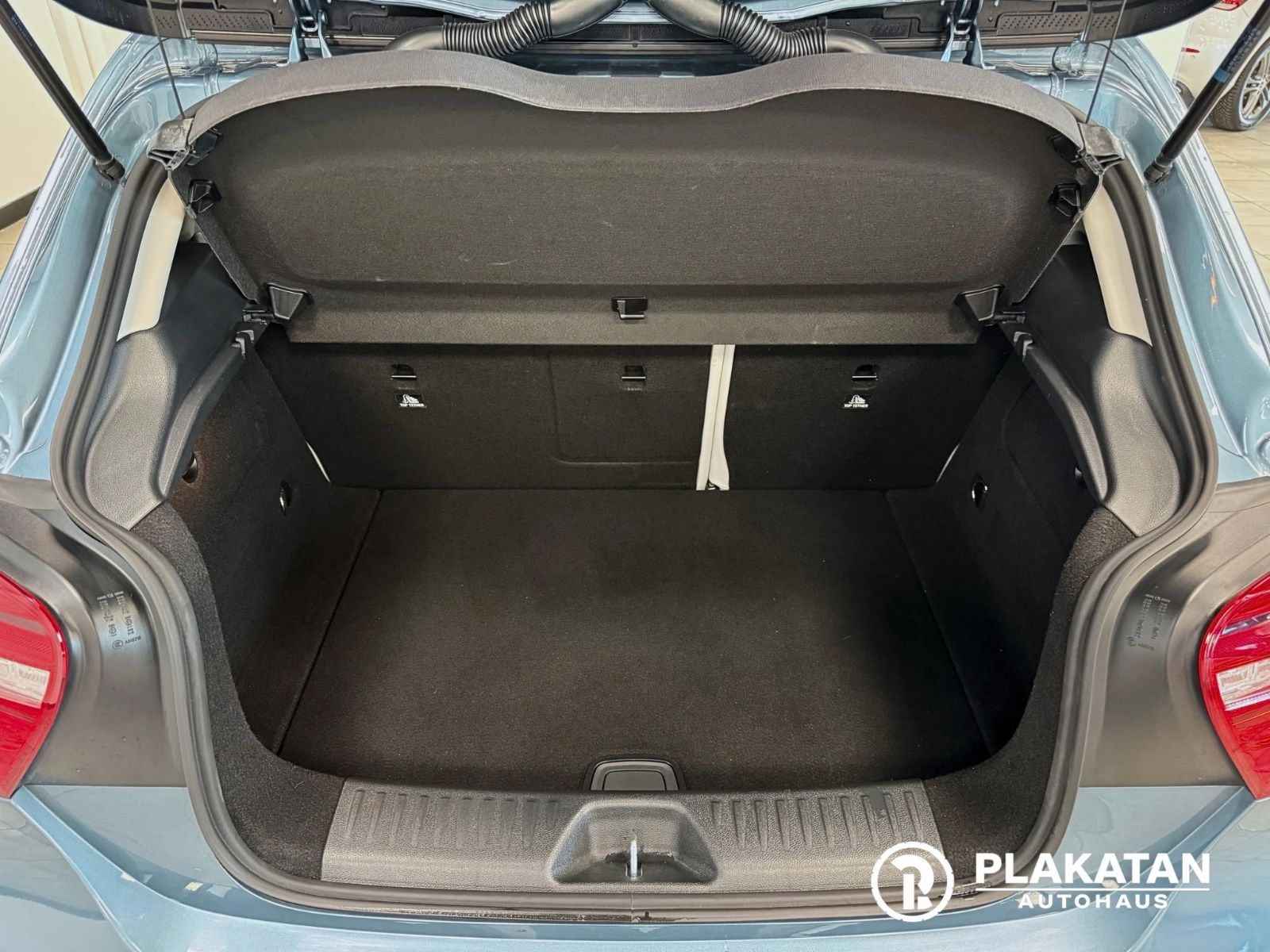 Fahrzeugabbildung Mercedes-Benz A 180 Style Bi-Xenon 1Hand MB-Service