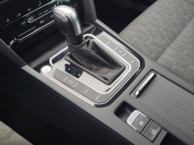 Passat Variant Business 1.5 l TSI Aut. AHK ACC