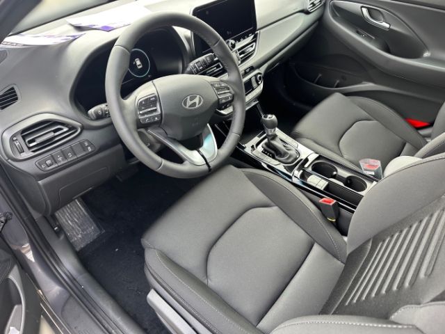 Fahrzeugabbildung Hyundai i30 Advantage Plus 1.0 T-GDI EU6e Navi Digitales