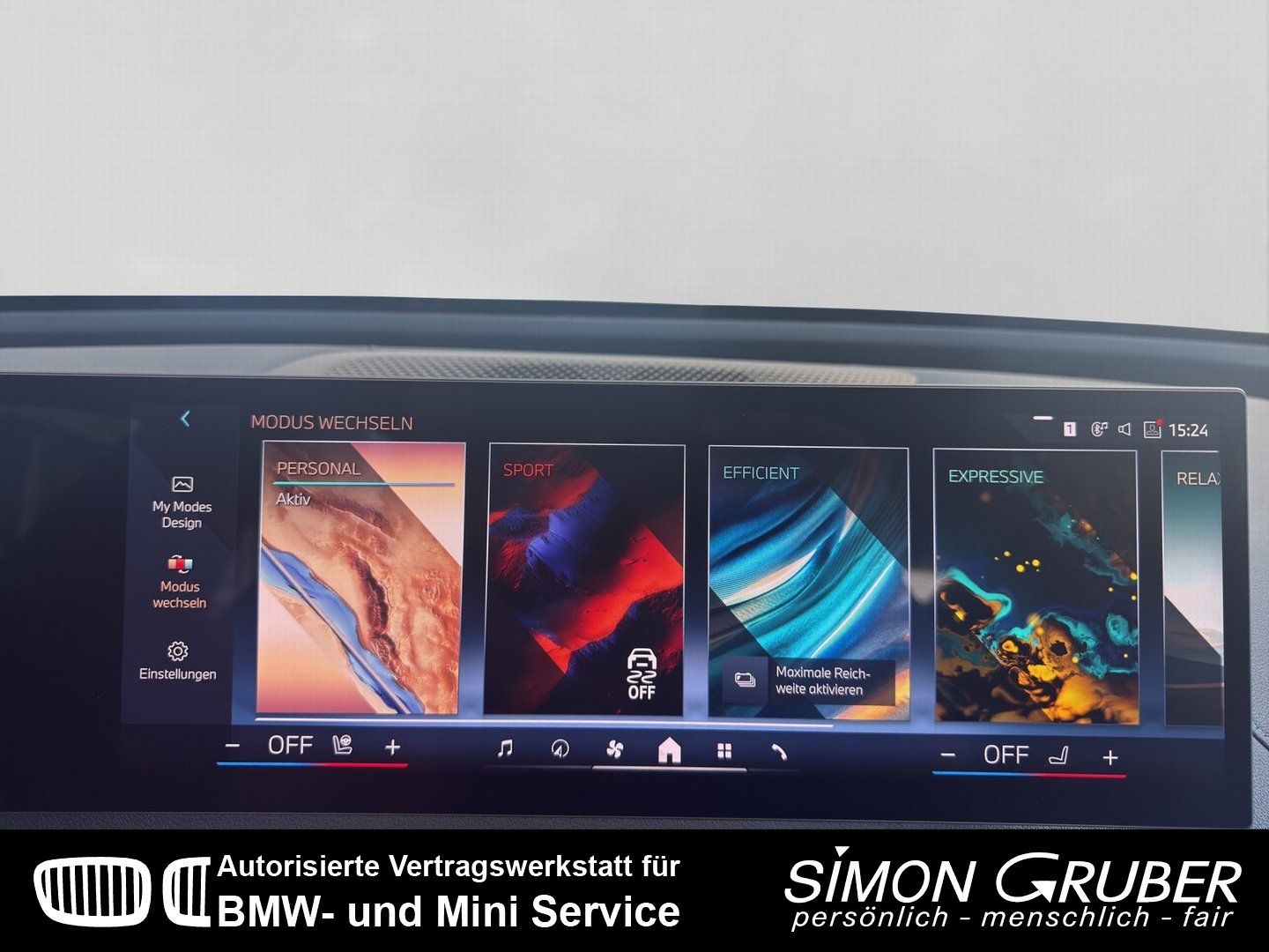 Fahrzeugabbildung BMW iX xDrive50 Sport PanoSky H&K HUD Laser AHK