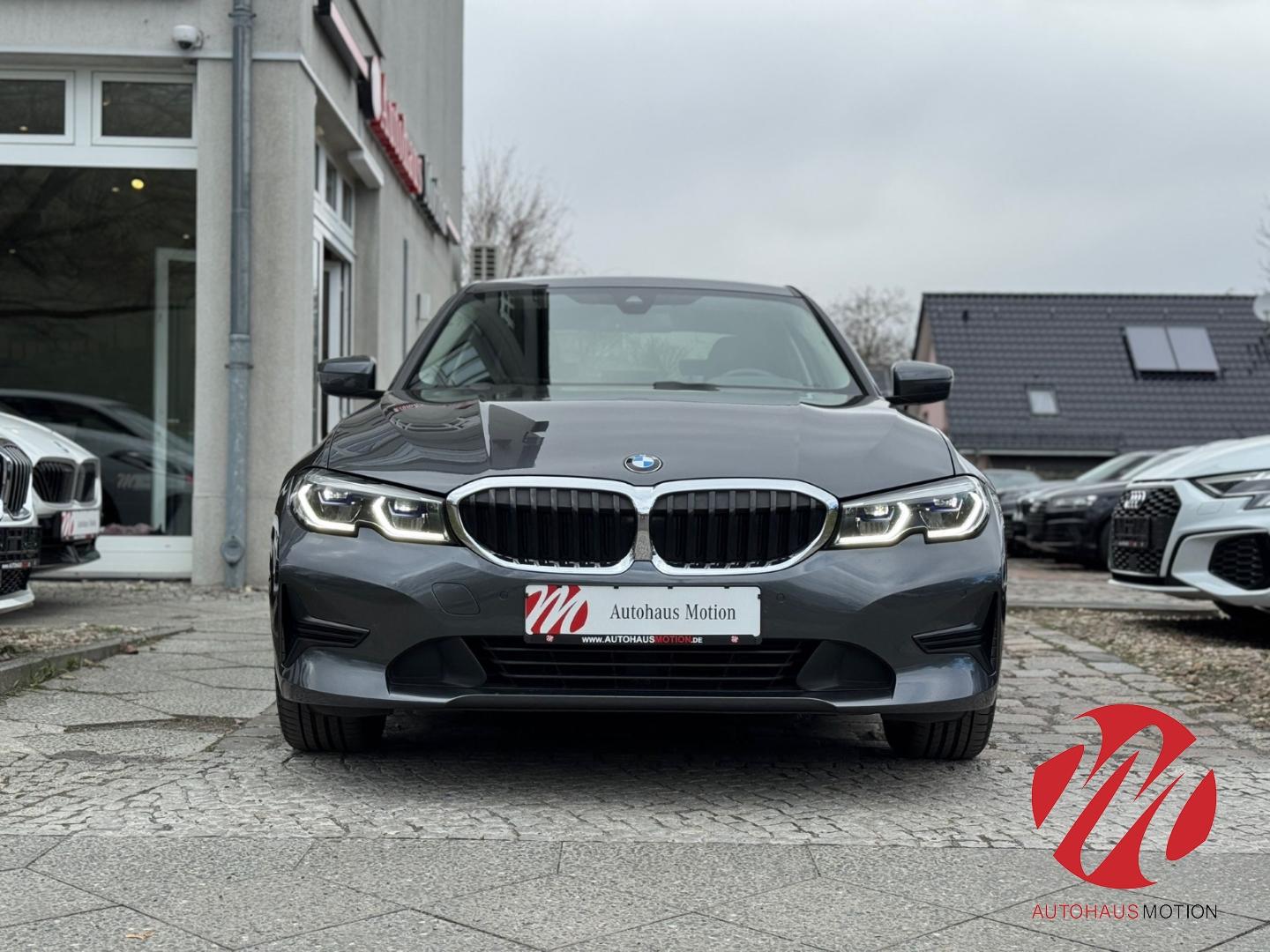 BMW 318 i Aut. Laserlicht Navi Keyless Digitales Coc