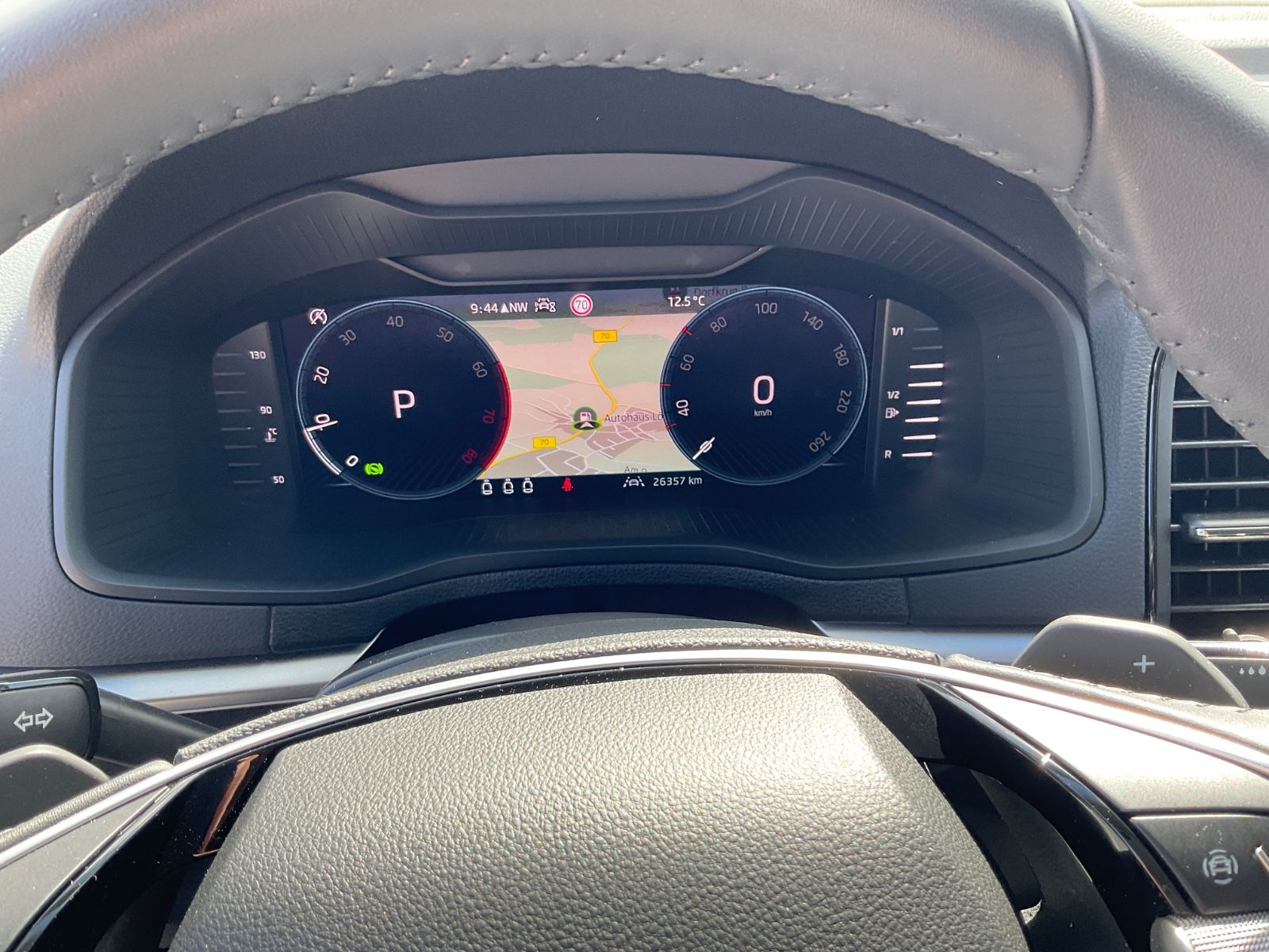 Fahrzeugabbildung SKODA Karoq 1.5l TSI ACT DSG,Navi,Kamera,LED,VirtualCo