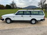 Volvo 245 mit Lederausstattung - Volvo Oldtimer mit Benzin-Antrieb: Kombi