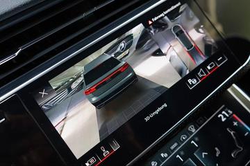 2023 AUDI Q8 — миниатюра 11